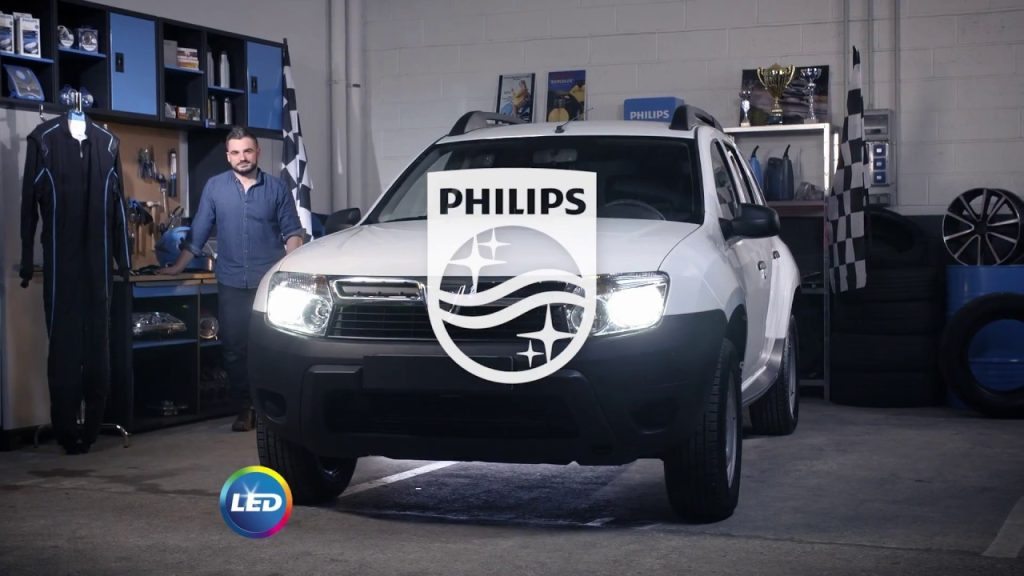 PHILIPS SEMINARIUM - Jak wymienić żarówki w Twoim samochodzie Dacia Duster na światła LED